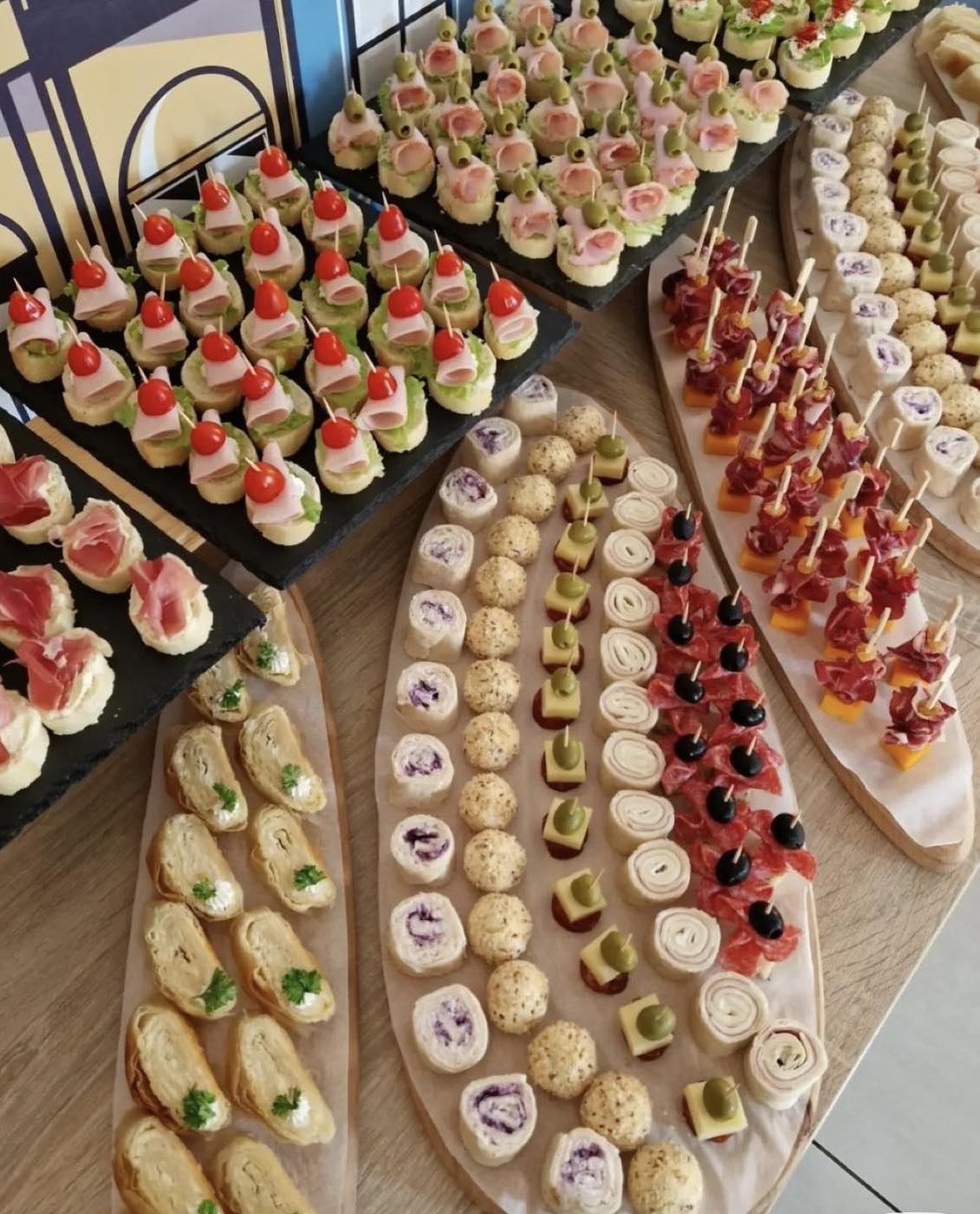 Food catering Chicago - Balkan Bites grazing board